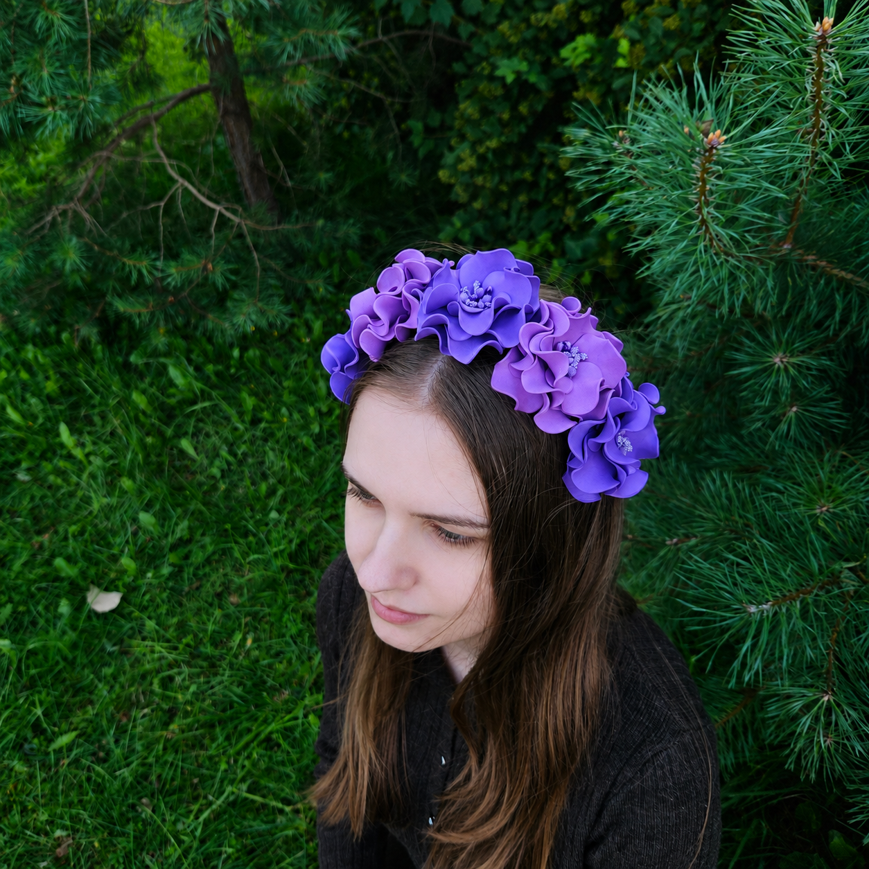 Plaukų lankelis su didelėmis violetinėmis gėlėmis - Image 2